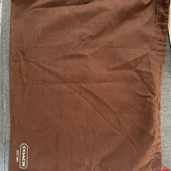 Coach Women’s Katelyn Monogram sneakers in a size 6M - Picture 9 of 10